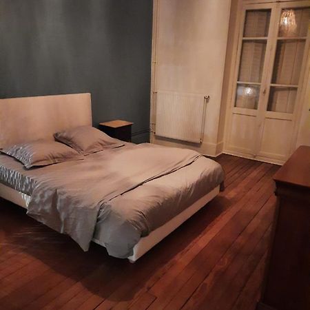 Appartement Jean Paul Sarthe ชาลง-ซูร์-ซอน ภายนอก รูปภาพ