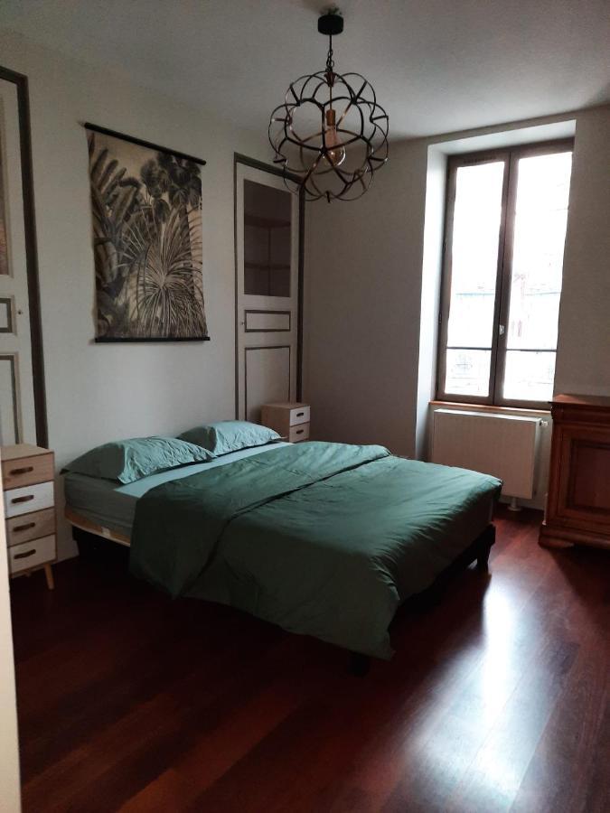 Appartement Jean Paul Sarthe ชาลง-ซูร์-ซอน ภายนอก รูปภาพ