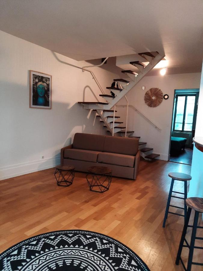 Appartement Jean Paul Sarthe ชาลง-ซูร์-ซอน ภายนอก รูปภาพ